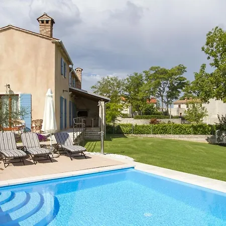 Charming Jezenj Villa Pazin